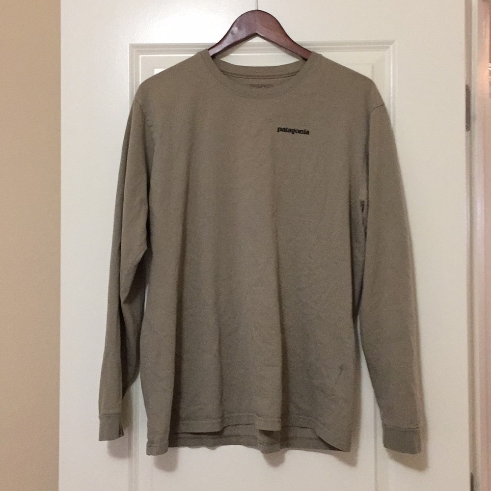 Patagonia Men’s P6 Long Sleeve Tee